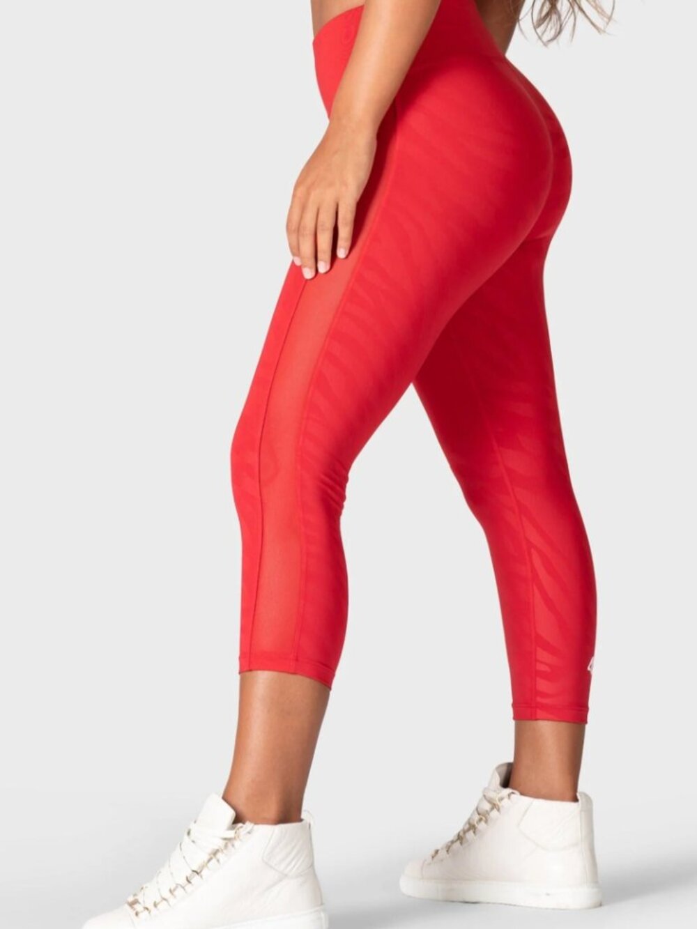 Alpha Prime Apparel Z-Fierce Capri Ruby Red Workout Legging